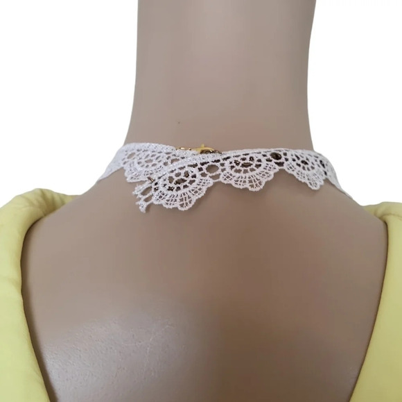 Scalloped Lace Pink Unicorn Cellphone Pendant Choker - Picture 4 of 4